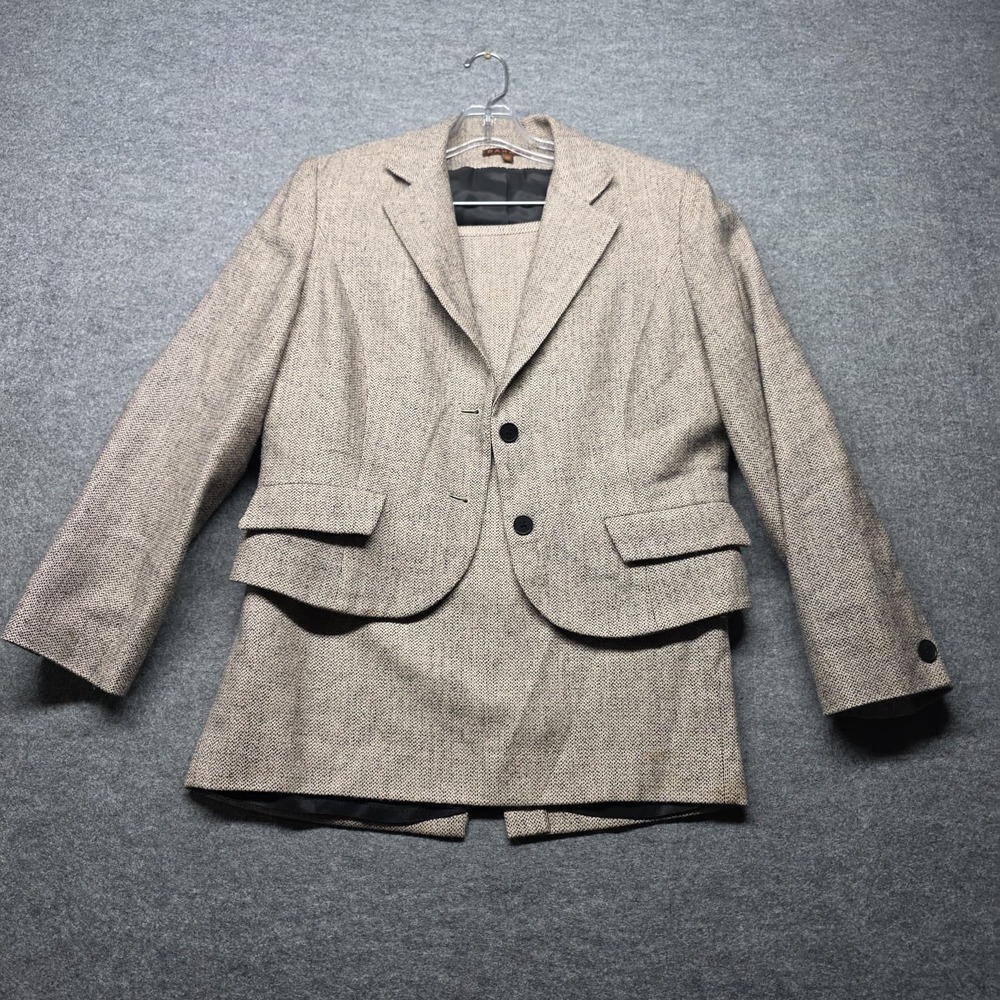 Barami Women's 2 Piece Skirt Suit Set Size 10 Beige Tweed Career Office Blazer